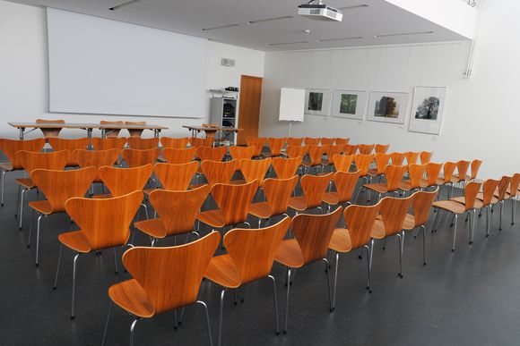 Konzertbestuhlung mit Mittelgang im Mühlbergsaal
