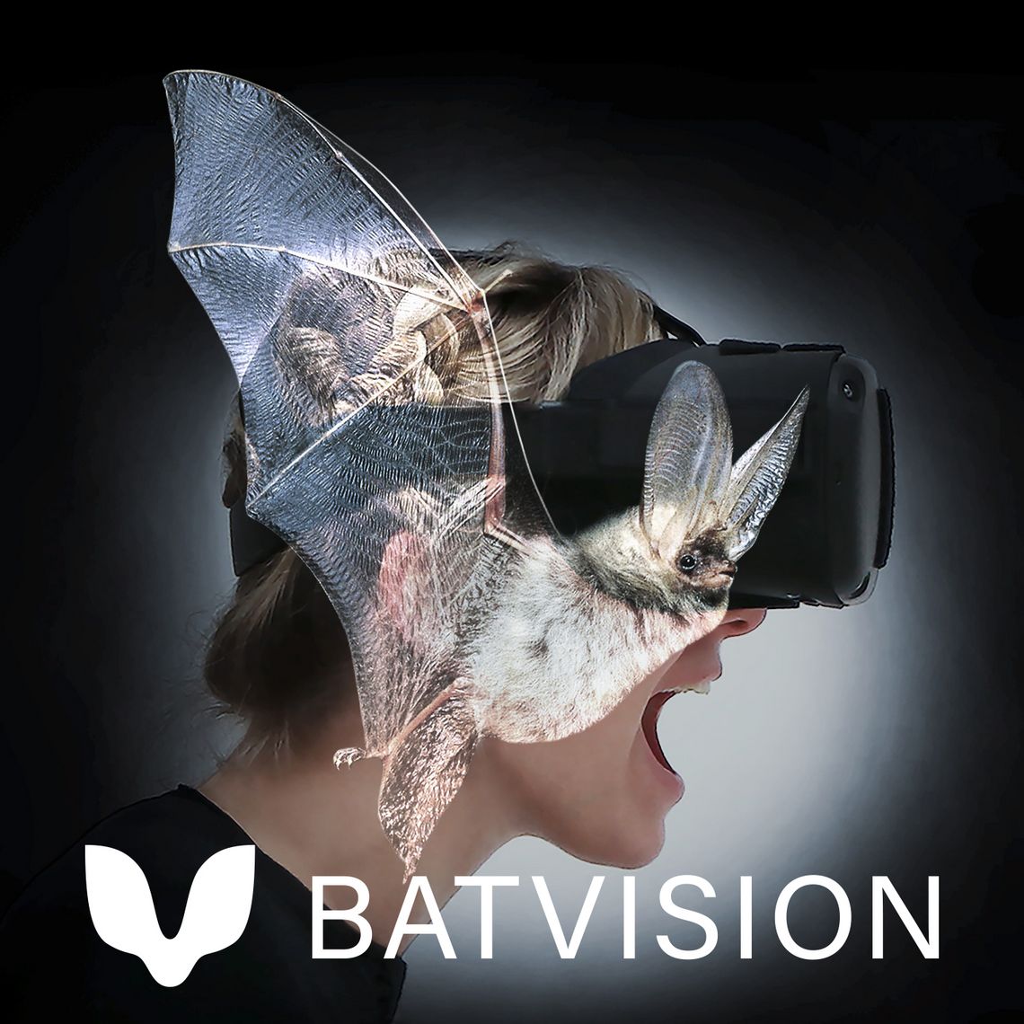 Frau mit einer VR-Brille, überlagert von der Silhouette einer Fledermaus